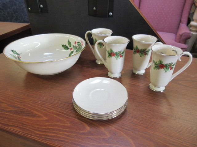 lot 149 image: TRIOMPHE IRISH COFFEE CUP AND SAUCER SET PLUS LENOX