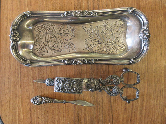 lot 152 image: ANTIQUE JOHN GILBERT CANDLE WICK TRIMMER AND MORE