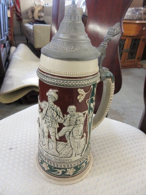 lot 169 image: 1 LITER STEIN WITH PEWTER LID
