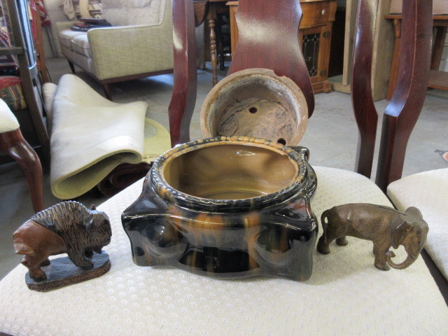 lot 175 image: OLD METAL ELEPHANT BANK