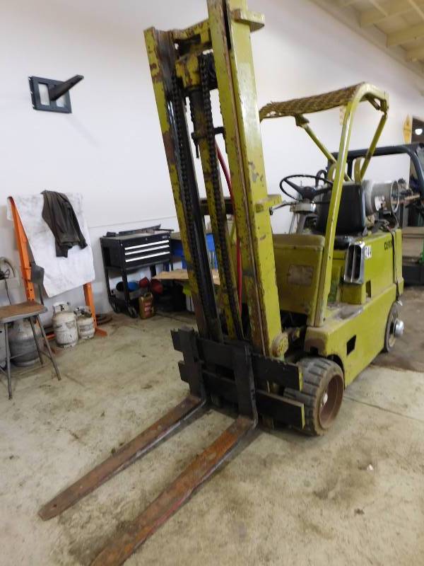 5000lb Clark Forklift
