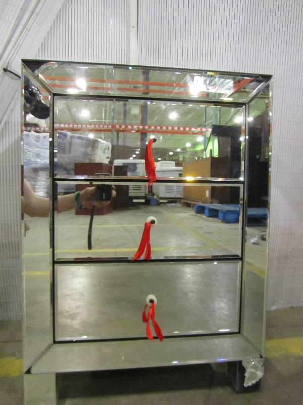 lot 34 image: Ave Six Reflections Silver Mirror Mirrored End Table