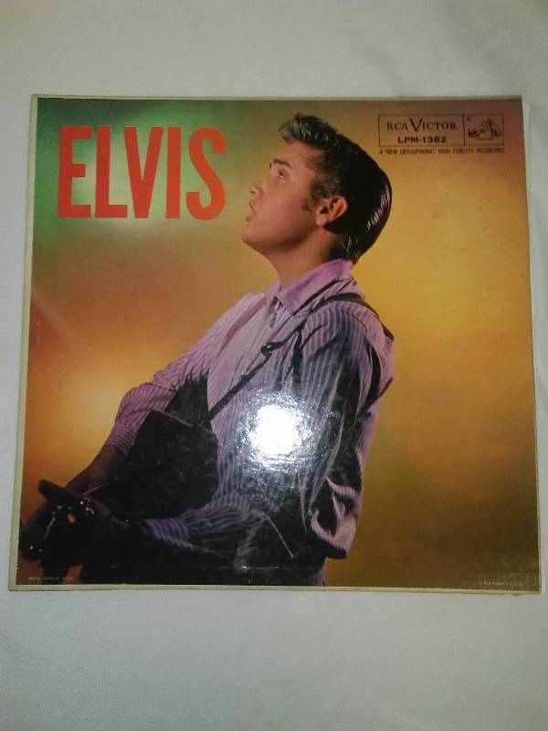 lot 24 image: Elvis, New Orthophonic High Fidelity Recording LP Album