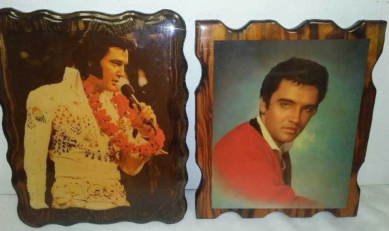 lot 30 image: Vintage Elvis Pictures (2)