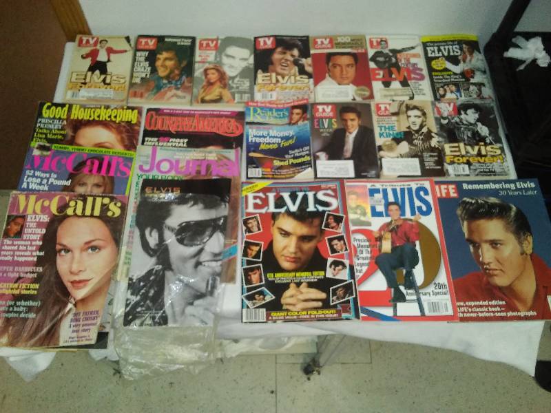 lot 31 image: Elvis Presley Periodicals (approx. 20)