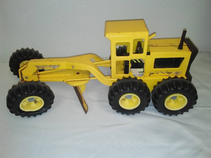 lot 38 image: Vintage Tonka Road Grader