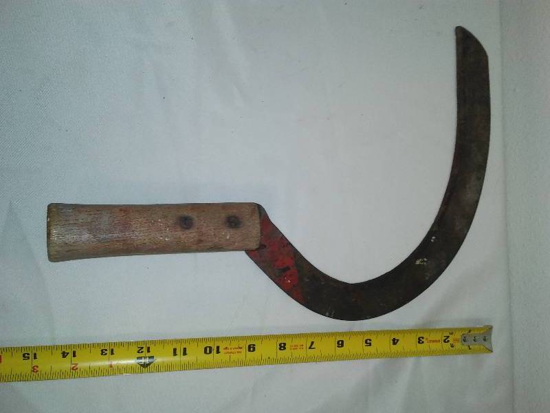 lot 42 image: Vintage Corn Blade, Hand Sycle