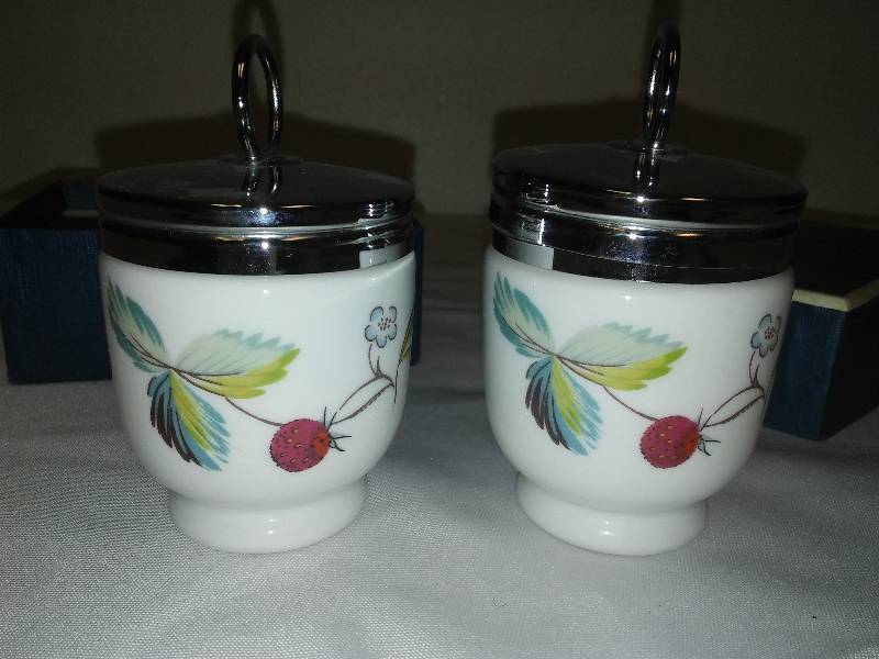 lot 56 image: Vintage Royal Worcester Porcelain Egg Coddlers, in original box, London England
