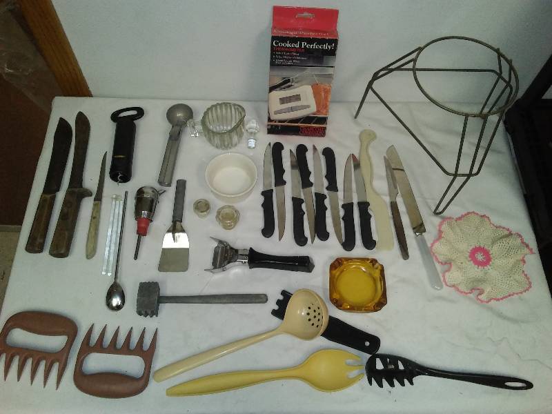 lot 100 image: Meat thermometer, knives, utensils and more
