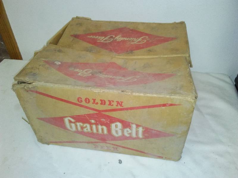 lot 113 image: Vintage Golden Grain Belt Beer Box