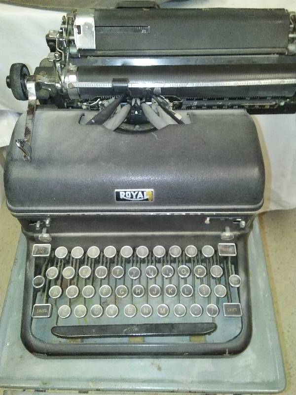 lot 116 image: Vintage Royal Typewriter with stand