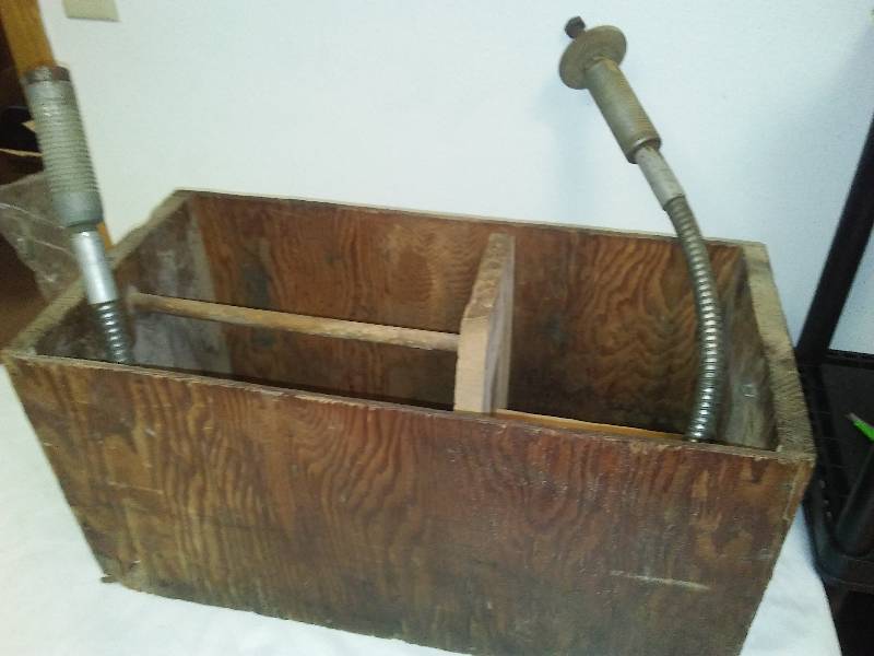 lot 124 image: Wood tool Utility box, large bearings and more