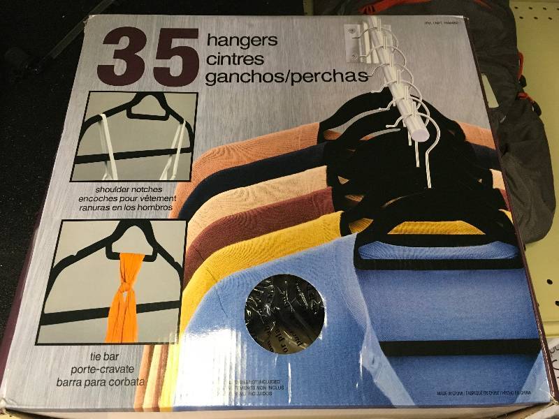 lot 542 image: 35 PK FLOCKED HANGERS, MSRP $9.89