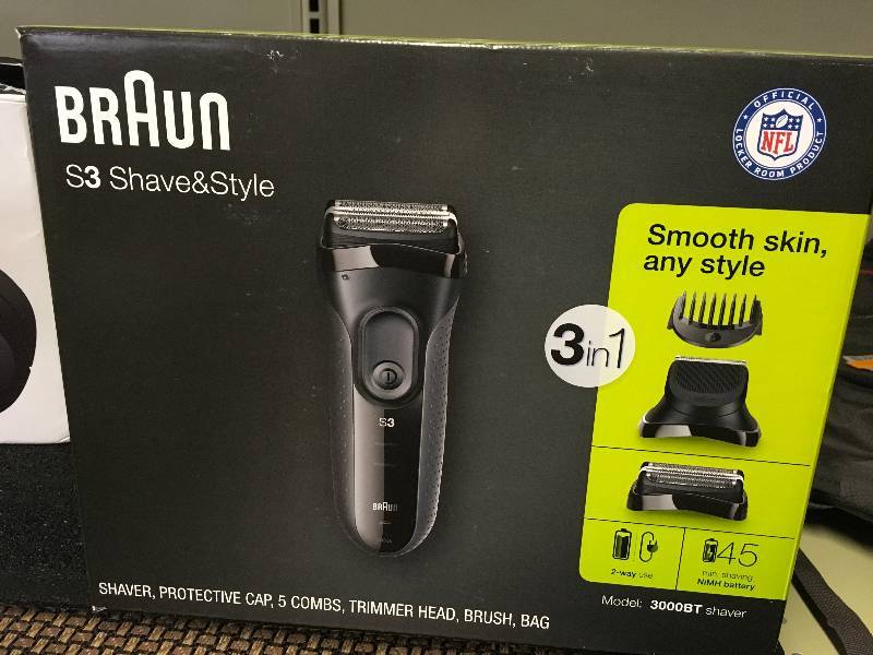 lot 543 image: BRAUN SERIES 3 SHAVER, MSRP $59.99