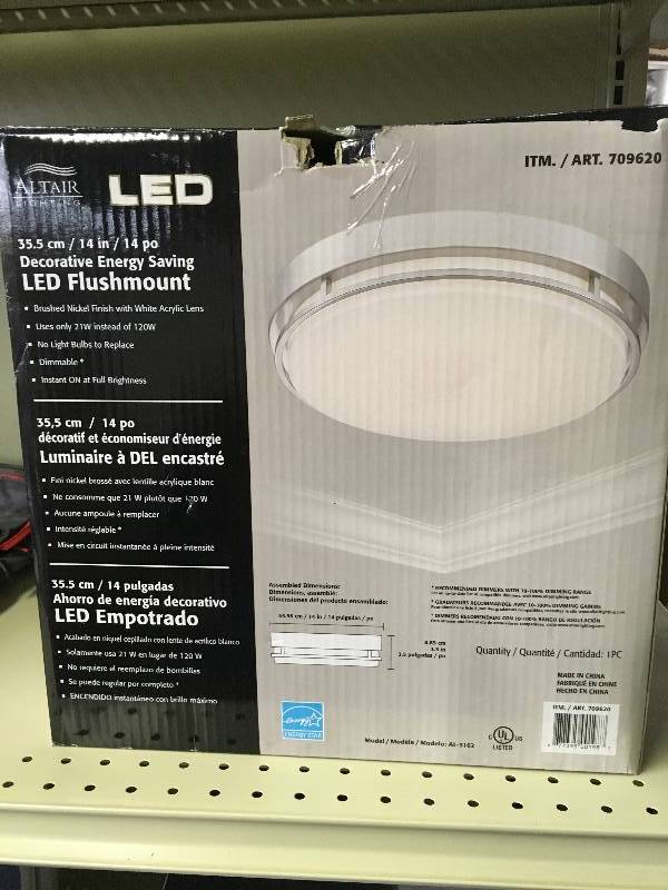lot 546 image: LED FLUSHMOUNT LIGHT, MSRP $24.99