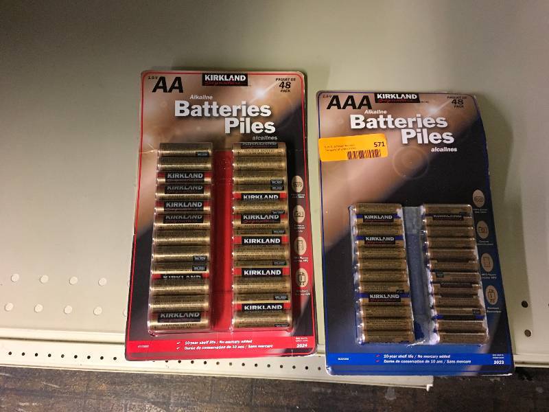 lot 571 image: AA AND AAA KIRKLAND BATTERIES, 48 PACKS