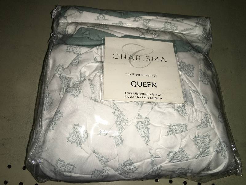 lot 573 image: CHARISMA QN MICROFIBER, MSRP $15.99