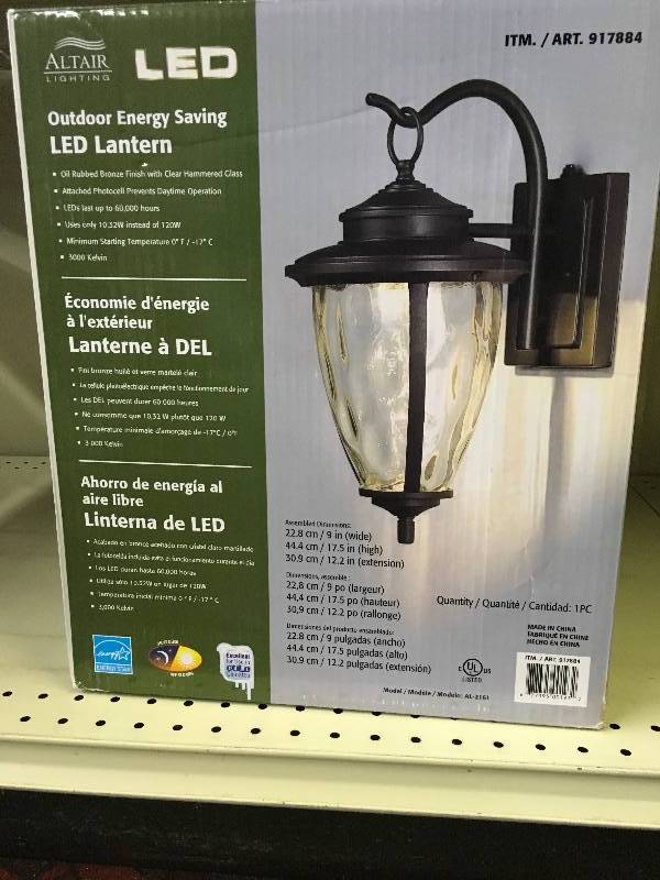 lot 578 image: 9IN LED COACH LIGHT, MSRP $34.99