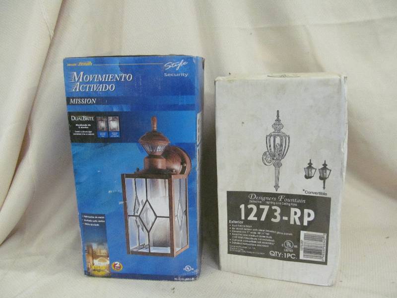 lot 9 image: outdoor housegarage light fixtures
