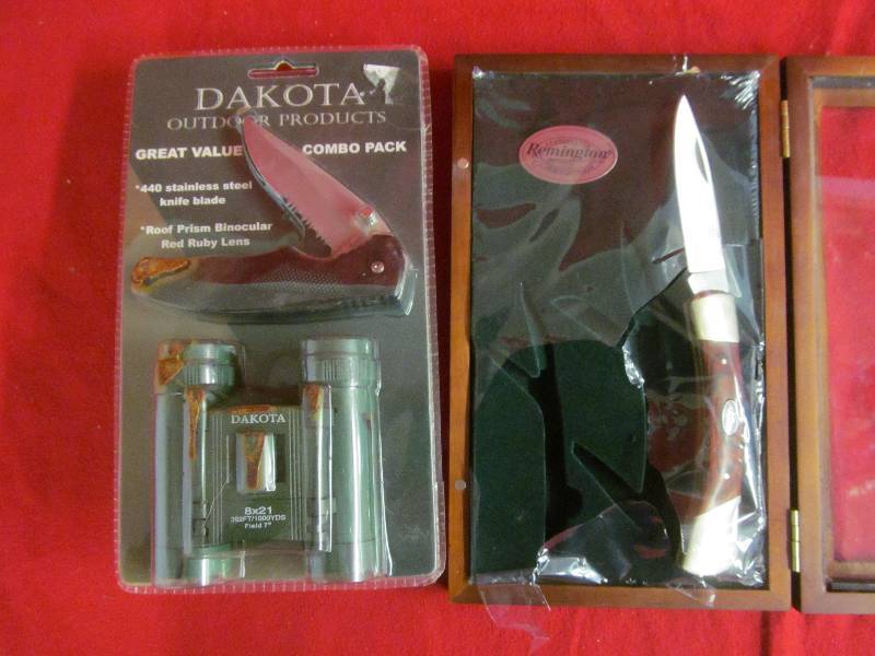 lot 80 image: Remington knife, Dakota outdoors knife, binoculars