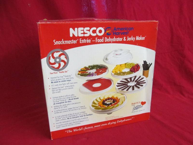 lot 95 image: Nesco American Harvest Dehydrator, jerky gun
