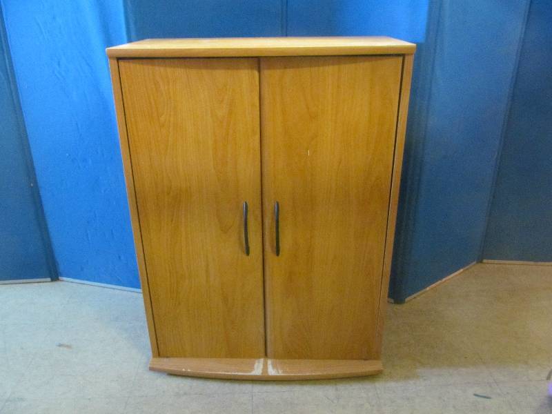 lot 98 image: craft storage cabinet