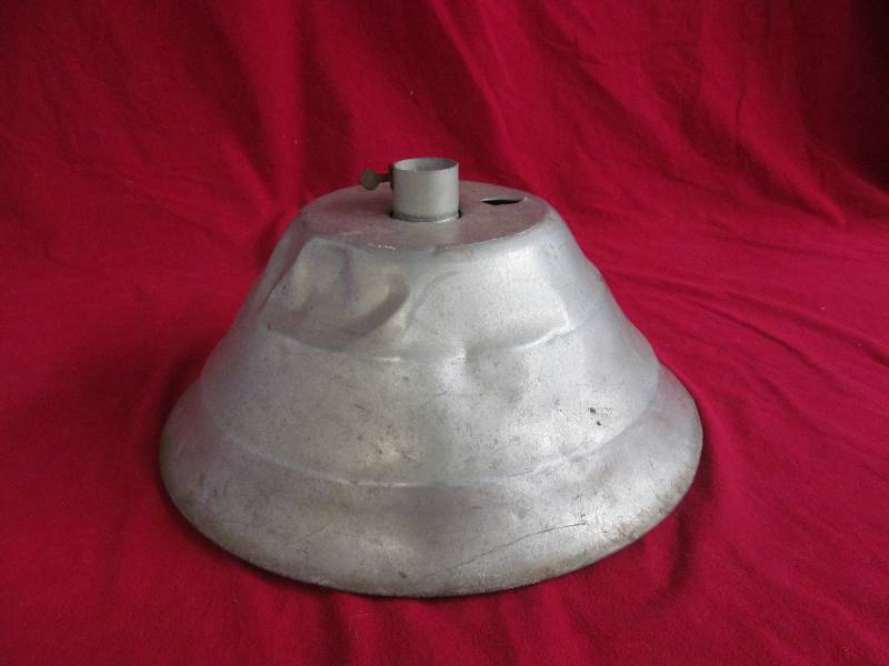 lot 125 image: umbrella base