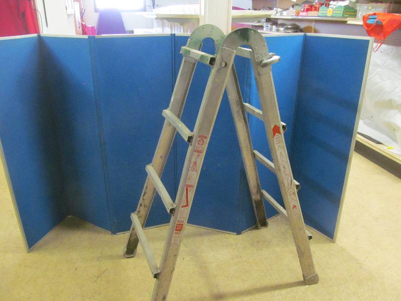 lot 138 image: ladder