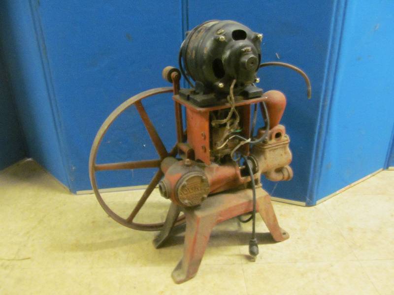 lot 142 image: vintage compressor