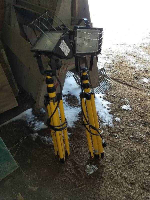Lot of (2) Shop Work Lights w Tripod Stands