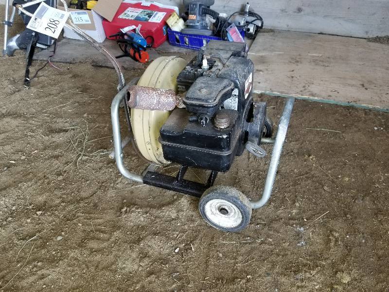 Generator w Briggs & Stratton 5 hp 4 Cycle Gasoline Engine