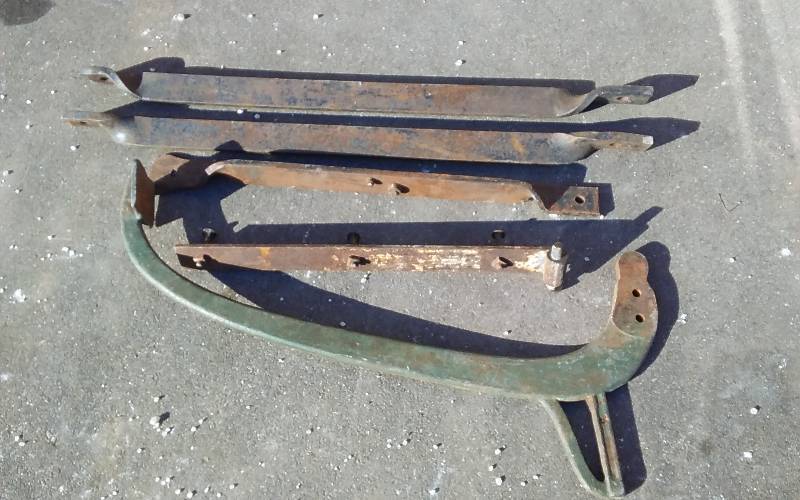 lot 6 image: Lot Of Industrial Metal Hardware