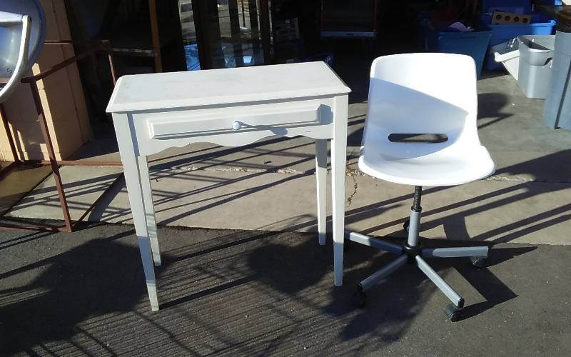 lot 15 image: White Writing Desk With Drawer 31x13x33, White Ikea Office Chair Adjustable