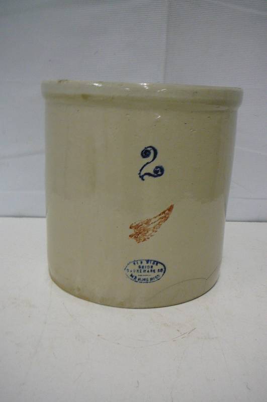 lot 5 image: Redwing #2 Crock