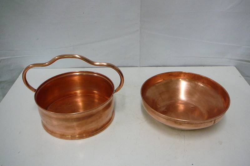 lot 13 image: Revere ware Copper Ware 10