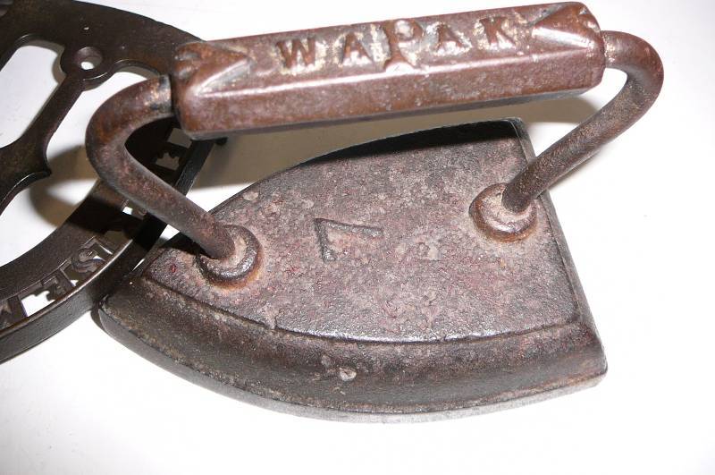 lot 14 image: Antique Irons