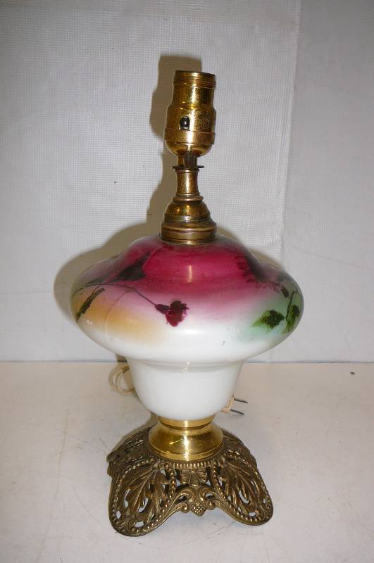 lot 33 image: Lamp Base
