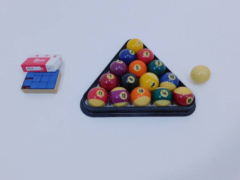 lot 2 image: Vintage Set of Pool Balls, Cue and Chalk