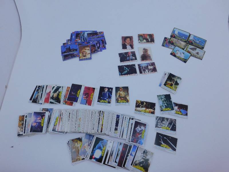 lot 3 image: Lot of Vintage Trading Cards