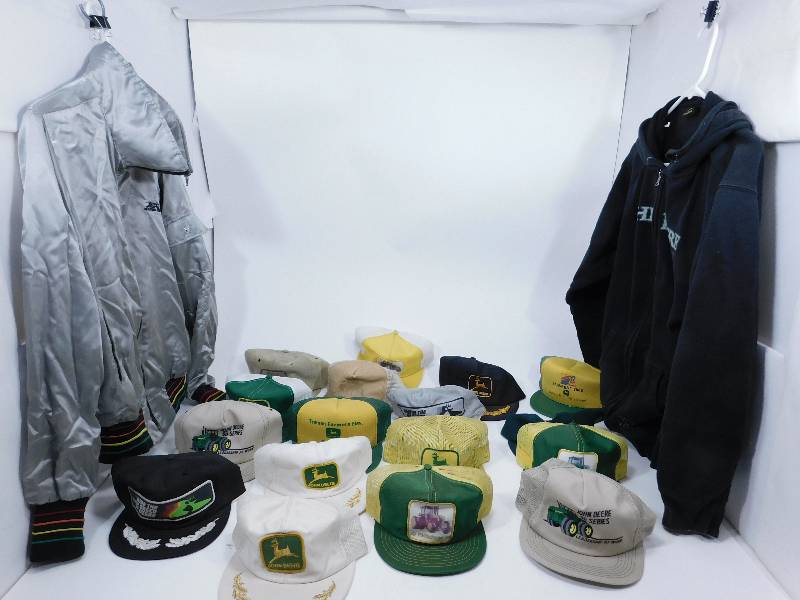 lot 49 image: Lot of Vintage Baseball Cap and 2 Coats