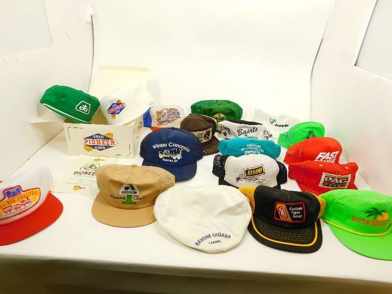 lot 56 image: Lot of Vintage Baseball Caps