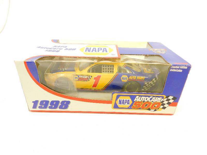 lot 65 image: 1998 Napa Auto Parts #1 Car