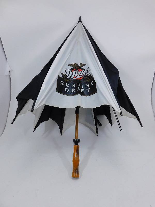 lot 88 image: Miller Genuine Draft Umbrella