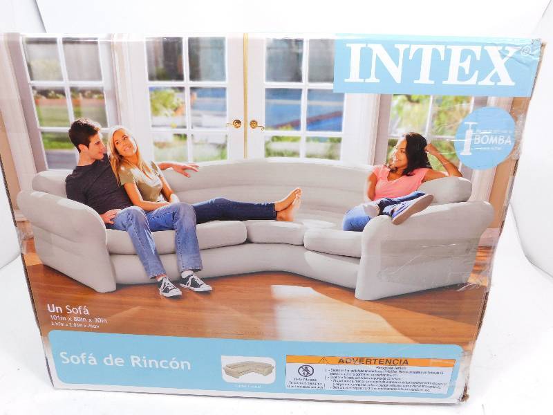 lot 118 image: Sofa