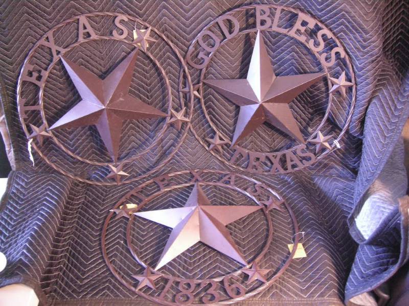 3 Texas Circle Metal Rope Hangers