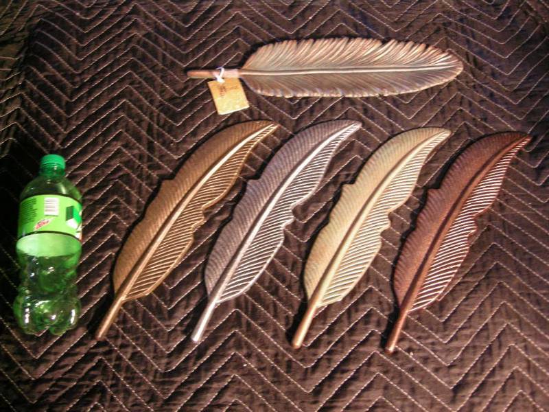 Cast Feather TrayDcor