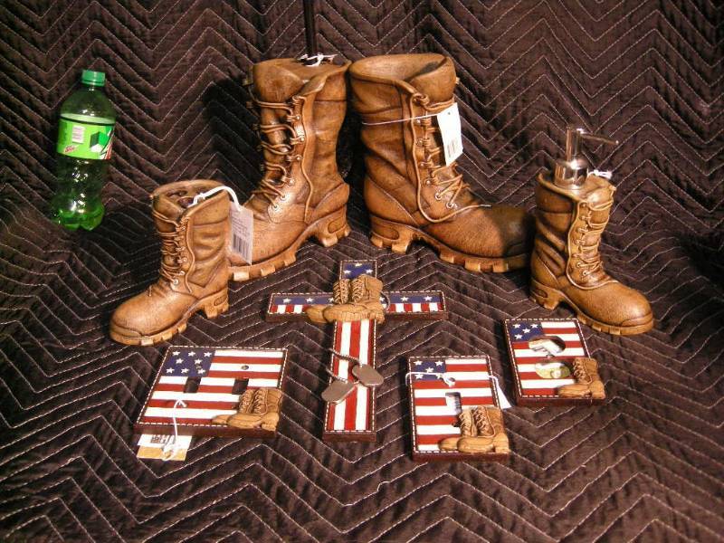 Military Boot Dcor