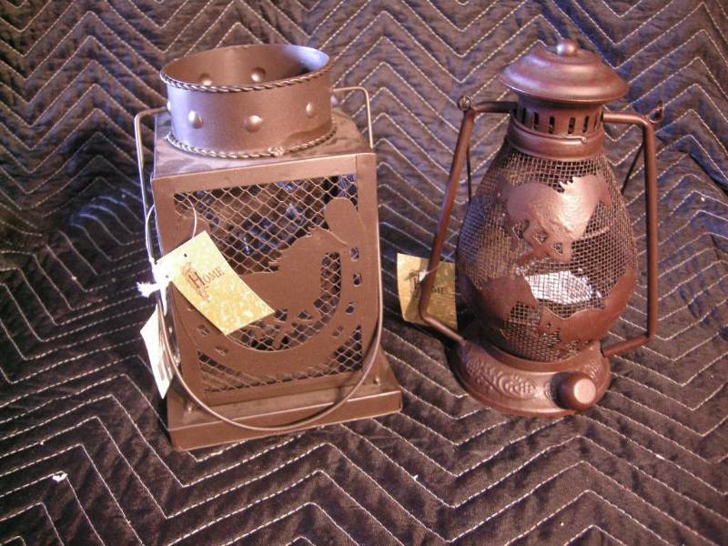 2 Light-up Horse Lanterns