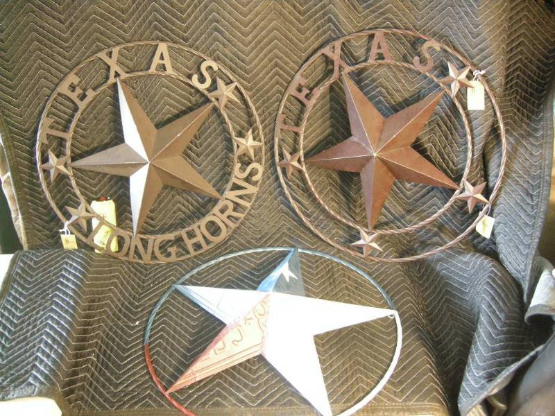 3 Texas Circle Hangers
