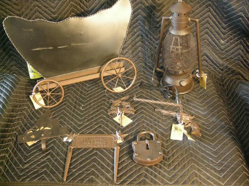 Metal Western Dcor Items